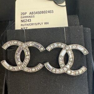 NWT 20P Chanel Silver Crystal XL CC Stud Earrings